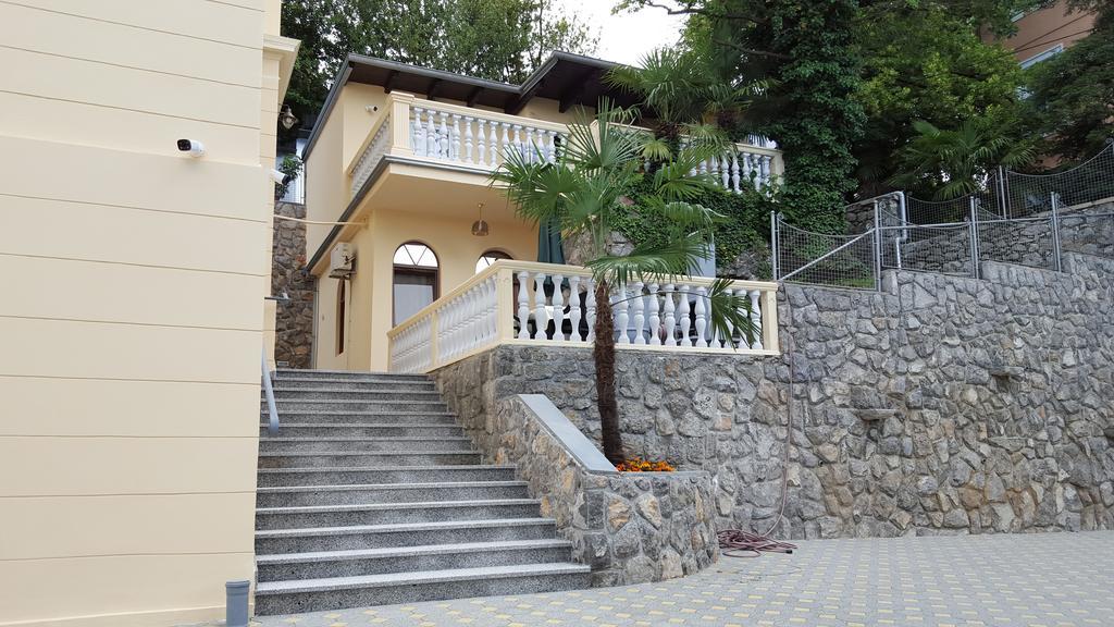 Apartments Villa Atta Опатія Екстер'єр фото