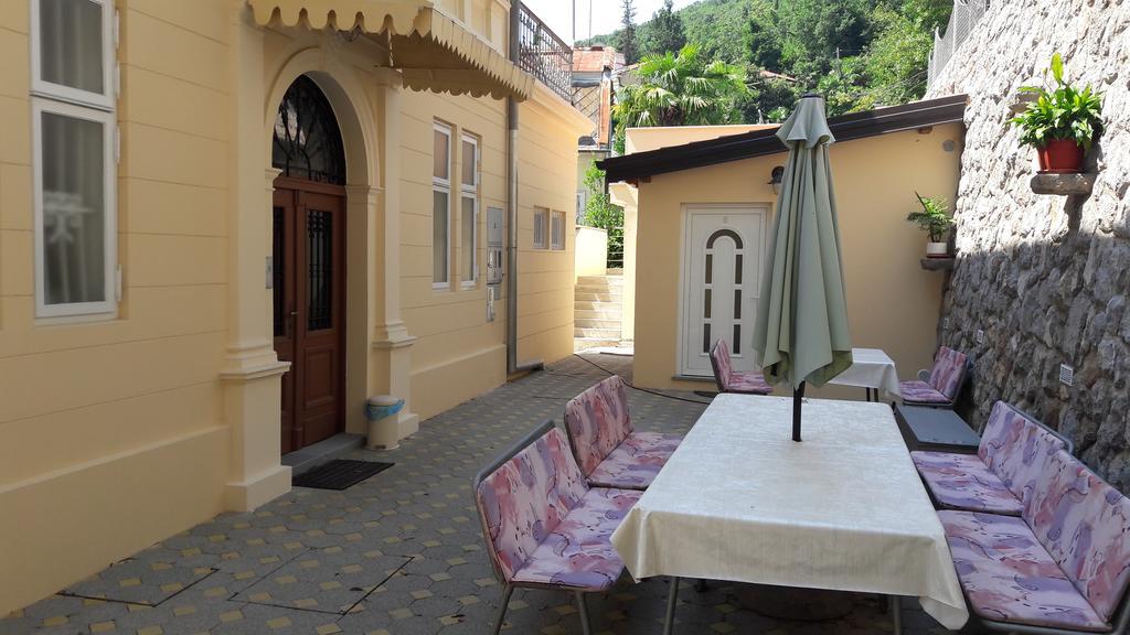 Apartments Villa Atta Опатія Екстер'єр фото